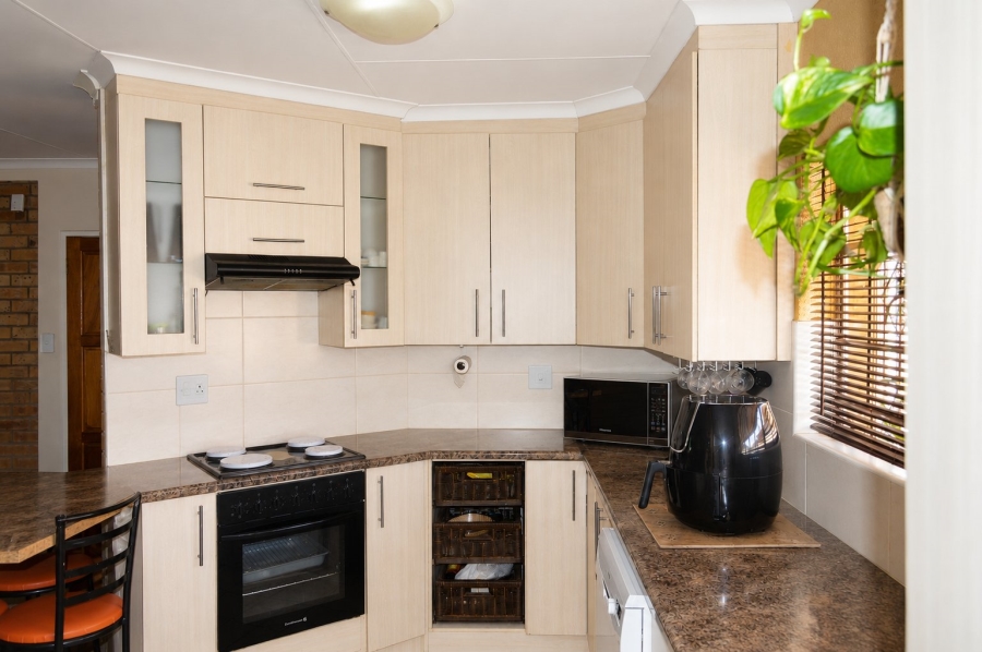 2 Bedroom Property for Sale in Doringkruin North West
